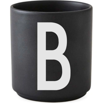 Černý porcelánový hrnek Design Letters Alphabet B, 250 ml