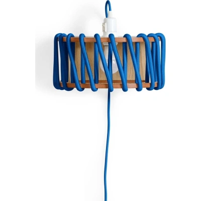 Modrá nástěnná lampa s dřevěnou konstrukcí EMKO Macaron, šířka 30 cm