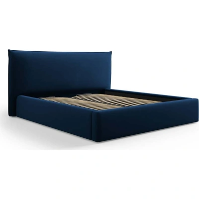 Tmavě modrá čalouněná dvoulůžková postel s úložným prostorem s roštem 180x200 cm Elio – Milo Casa